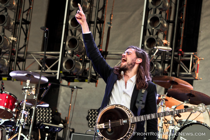 Mumford & Sons - Hi Res - Sarah Hess-8