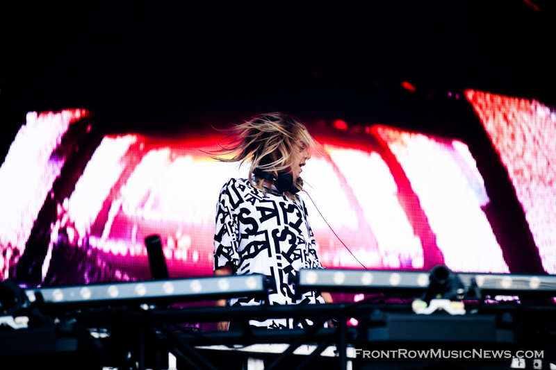 05-AlisonWonderland_XO_Azuree-1