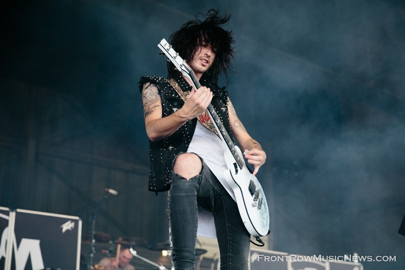 AskingAlexandria_XOAzuree-6