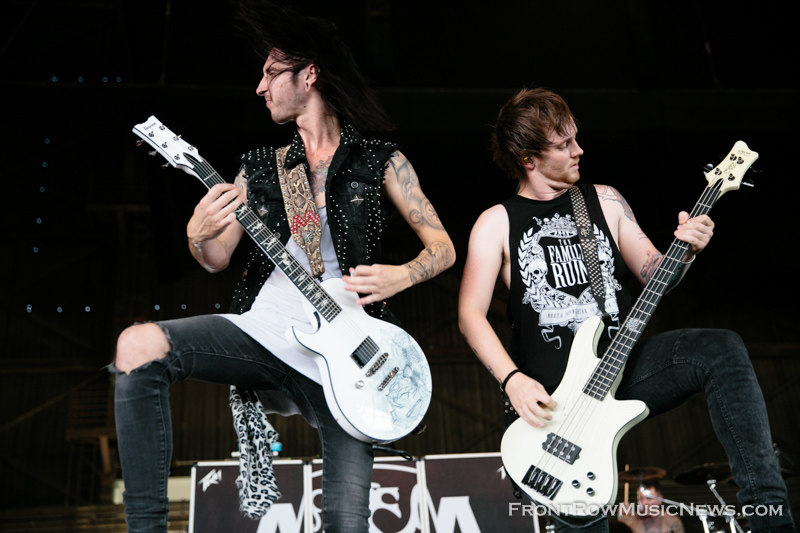 AskingAlexandria_XOAzuree-9