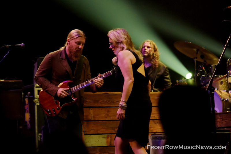 20160122-Tedeschi-Trucks-0204