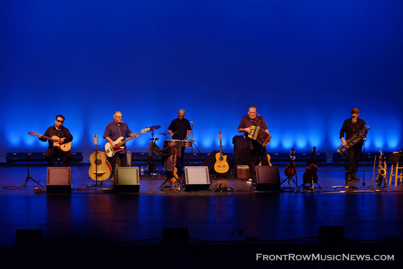 Front-Row-Music-News_Los-Lobos-0243