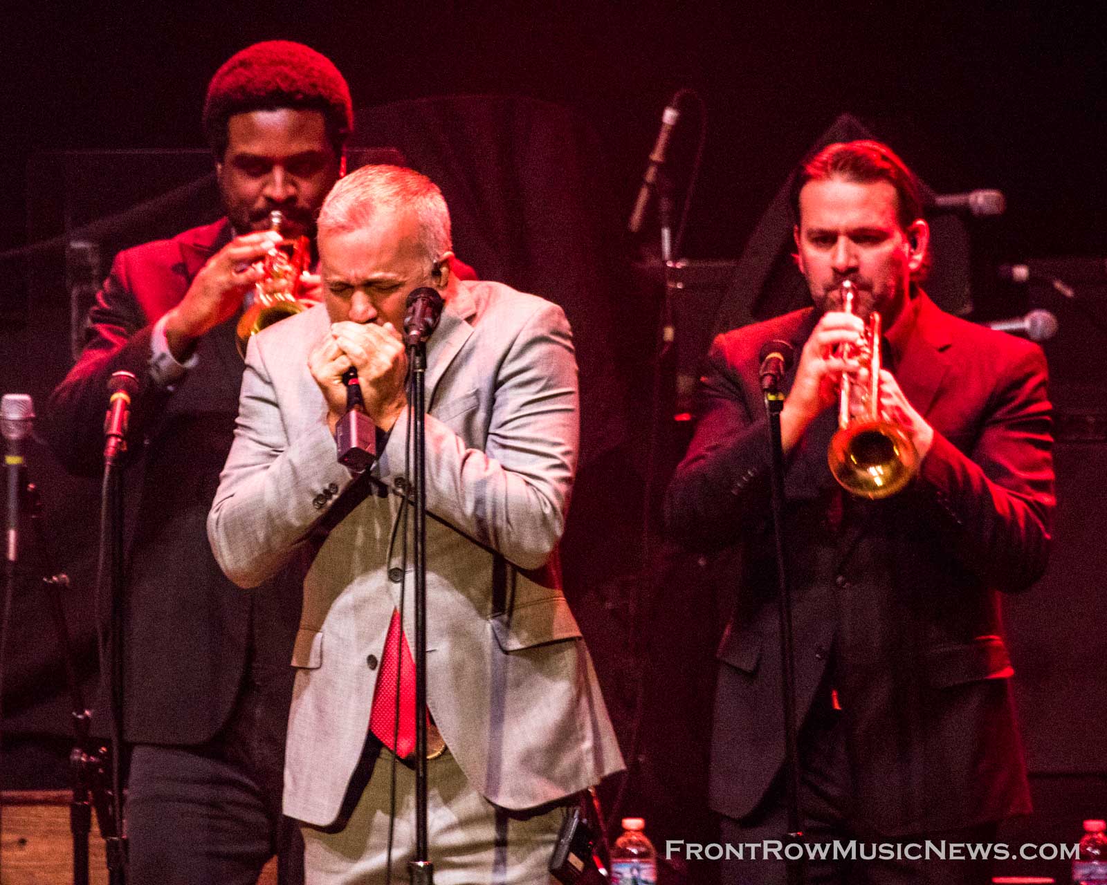 JJ Grey & Mofro at Chicago Theatre Front Row Music News