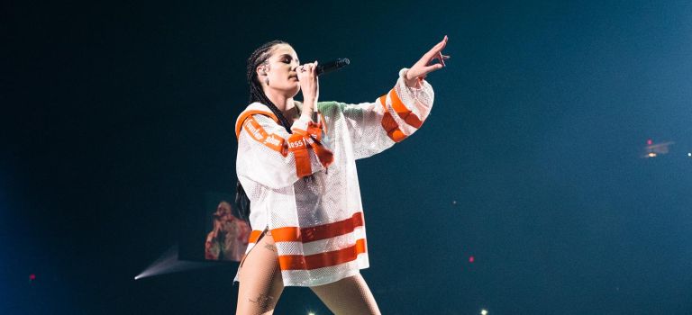 Halsey at The Allstate Arena in 2017