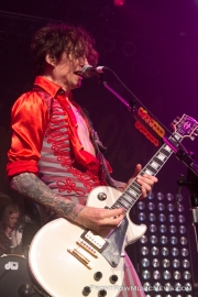 20160427-The-Darkness-092