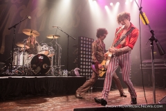 20160427-The-Darkness-142