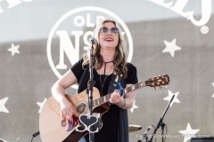 2017-WCSmokeout-Sunny-Sweeney-005