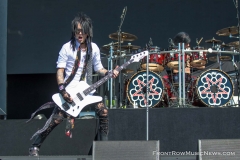 2018WTR2-Black-Veil-Brides-0943