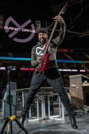 2019-WinterJam-Manic-Drive-1525