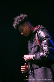 20190401_Blue-Face-088