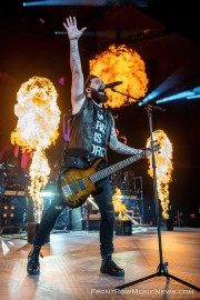 WinterJam22-Skillet-8854_Daniel-Moll