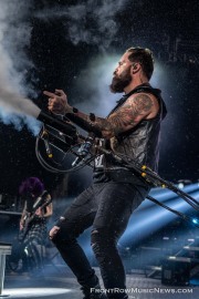 WinterJam22-Skillet-9127_Daniel-Moll