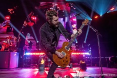 WinterJam22-Skillet-8981_Daniel-Moll