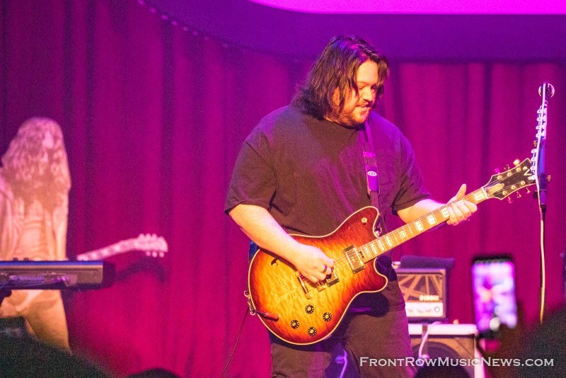 20220316-Mammoth-WVH-061_FrontRowMusicNews