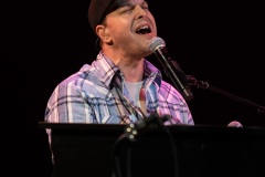 20220913-Gavin-DeGraw-01_Mosie-Hillis