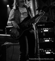 20221013-The-Mysterines-6540_Connie-Balcer