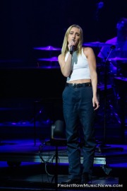 Ingrid-Andress-271-20230313_FrontRowMusicNews