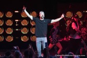 Walker-Hayes-439-20230413_FrontRowMusicNews