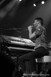 JukeboxTheGhost-MosieHillis-03