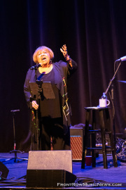 20231201-Mavis-Staples-047_FrontRowMusicNews