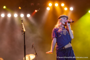 20250626-Claire-Rosinkranz-115_FrontRowMusicNews
