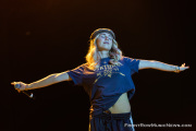 20250626-Claire-Rosinkranz-140_FrontRowMusicNews