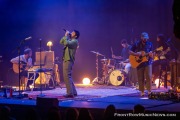 20251002-Young-the-Giant-088_FrontRowMusicNews