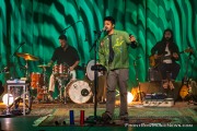 20251002-Young-the-Giant-221_FrontRowMusicNews
