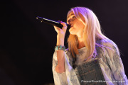 20260527-Claire-Rosinkranz-0046_FrontRowMusicNews