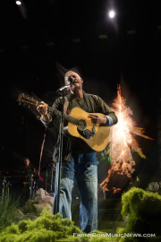 20260911-Dermot-Kennedy-_JadeWinkoski