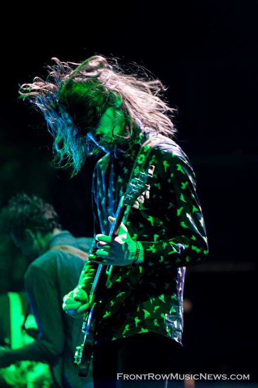 2014-Cage-the-Elephant-172