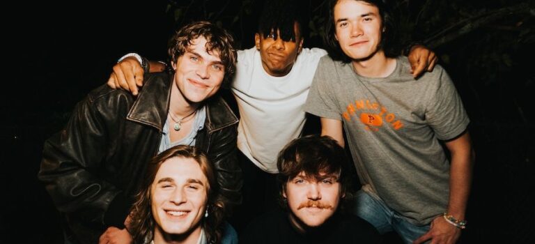 The Runarounds Bring the Minivan Tour to Chicago’s Riviera Theatre 2026